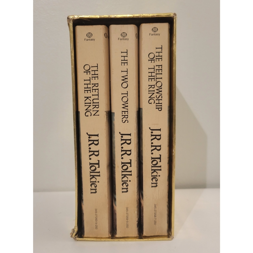 J.R.R Tolkien Vintage Set